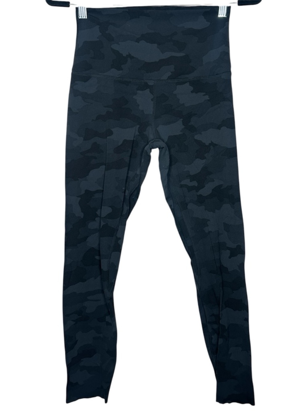 Lululemon Camo Leggings Size 8 FLAWED